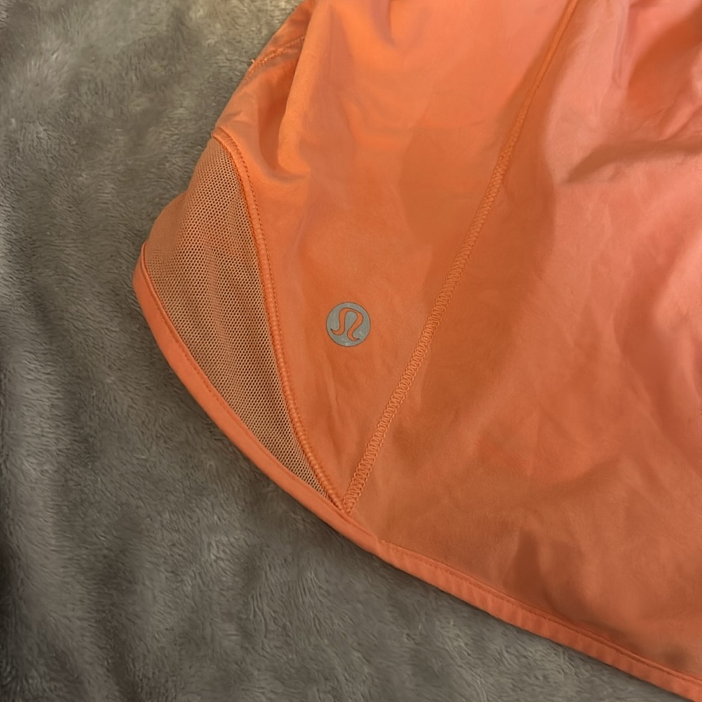 Lululemon Hotty hot high rise short in sunny coral - Picture 4 of 7